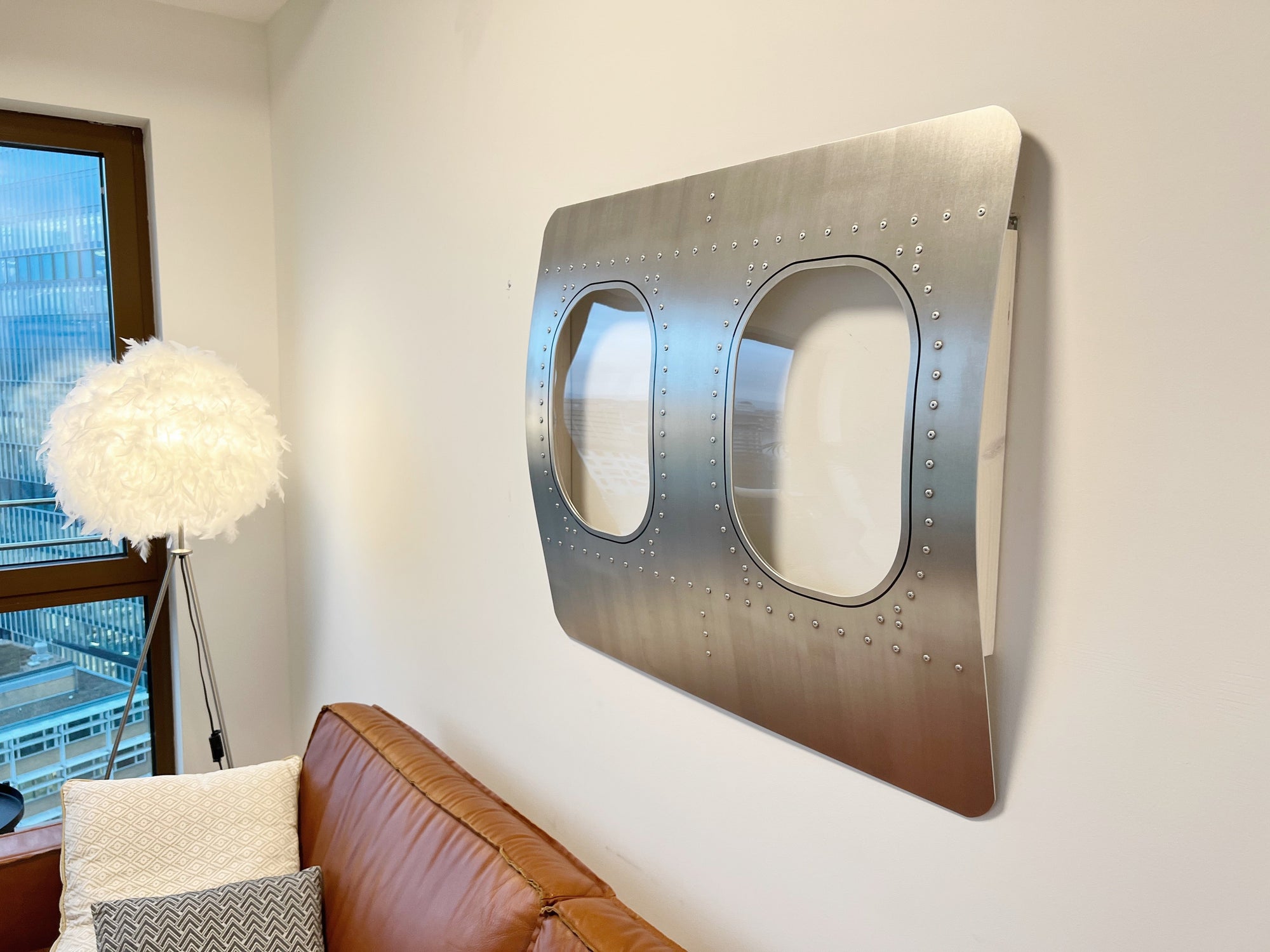 Flugzeugfenster als Wanddeko: Kreative Ideen für ein einzigartiges Interieur