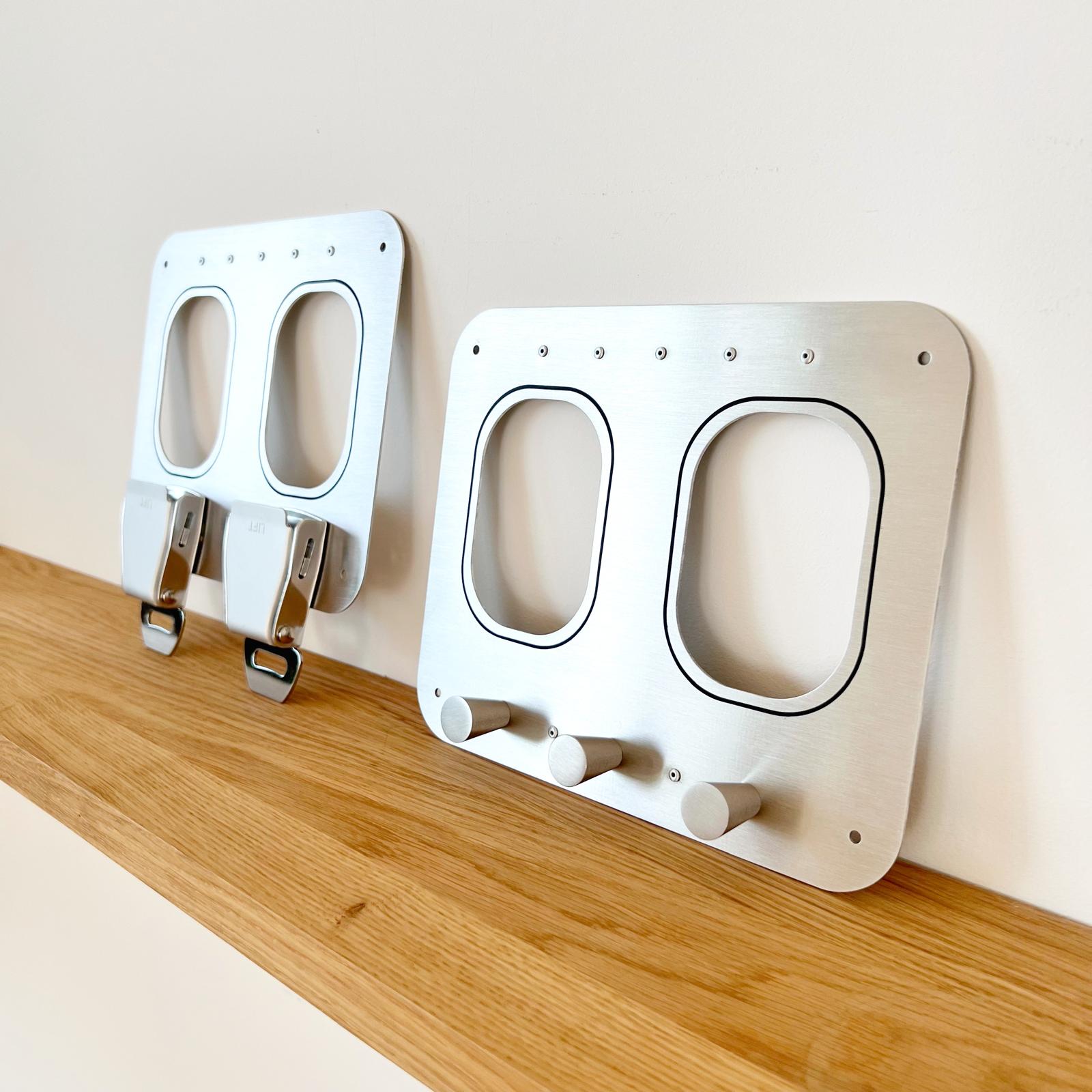 Gift for pilots, flight attendants &amp; frequent flyers – 2-piece aluminum key rack with belt buckles