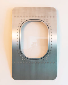Flugzeugfenster-Flugzeugmöbel-Möbel aus Flugzeugteilen-Aircraft Windows-Fuselage-Picture Frame-Bilderrahmen-Flugzeug Dekoration-Piloten Geschenk-Aircraft Furniture-Airplane-frontal
