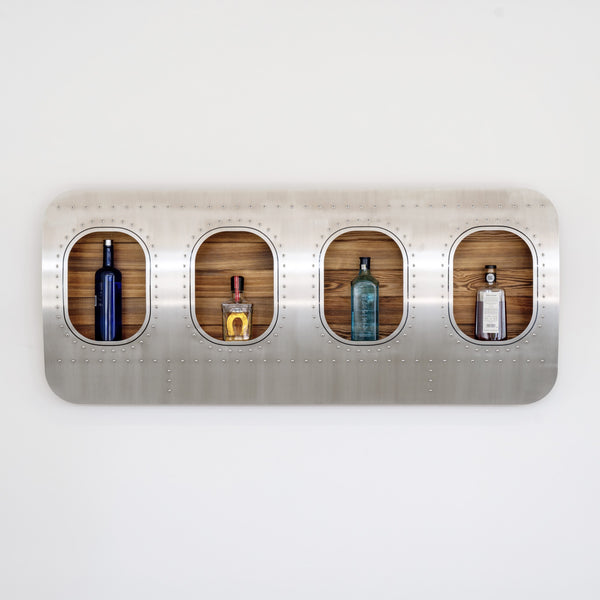 Aircraftwindows Wandbar mit vier Fenstern in flamed & Oiled von vorne fotografiert