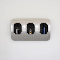 aircraftwindow Wandbar in schwarz frontal von vorne fotografiert